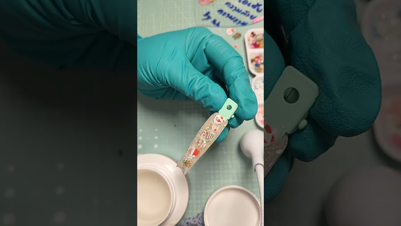 DIY builder gel Christmas 🎁 hair clips tutorial 