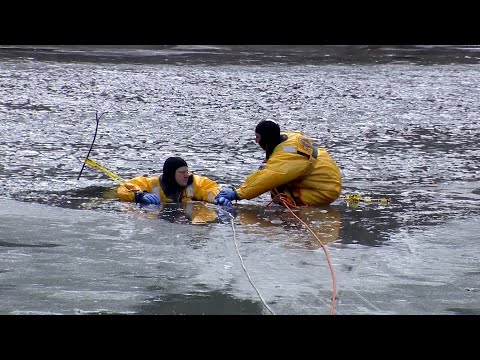 Video: Lacul Mendota este înghețat?