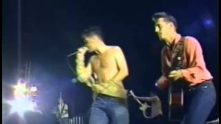 Morrissey - Suedehead (Dallas, 1991) (15/16)