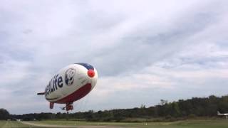 Blimp! Low pass at Parr (42I)
