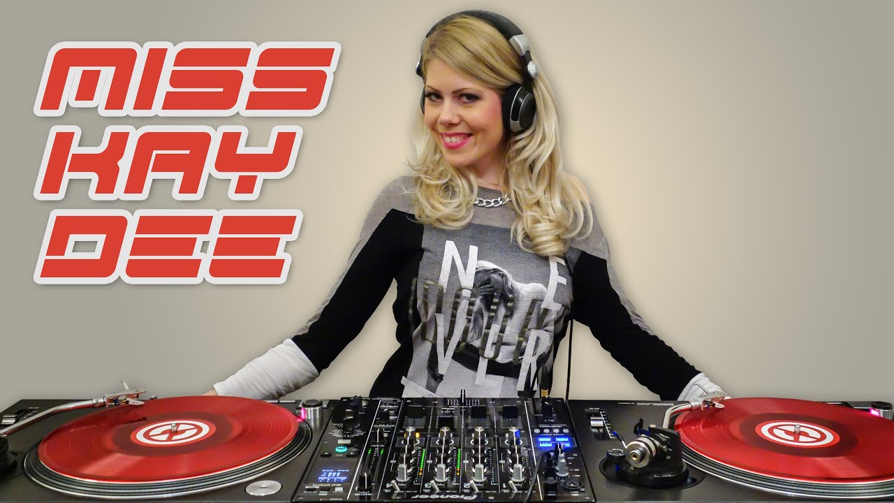 Soundwave Session 44 - MISS KAY DEE [Deep House Hits] - YouTube