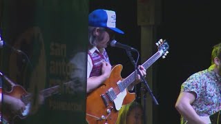 Thousands gather in downtown San Antonio to greet 2023
