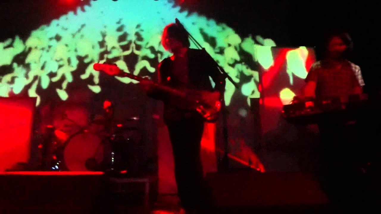 The Black Angels - Broken Soldiers - Live @ Le Trianon - 23 09 2013