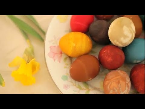 Vidéo: Comment Colorer Des œufs Avec Des Colorants Naturels