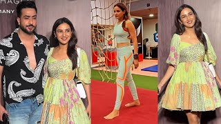Jasmin Bhasin and Aly Goni Spotted With Friends | Jasmin Bhasin Workout Video