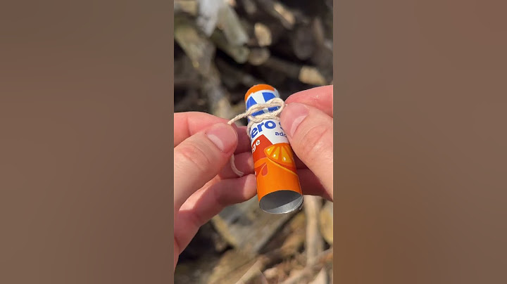 Survival Skills: DIY Candle in the wild. #survival #lifehacks #camping