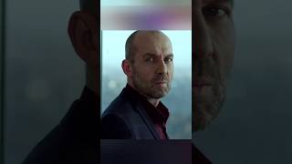 МЕНТЫ ПОДСТАВИЛИ НАЧАЛЬНИКА ОХРАНЫ СМОТРЯЩЕГО🙄 #сериал #криминал #кино #shorts