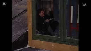 Pelle Svanslös är en svensk drama serie ifrån 1997, han är ju snäll, men Måns va ju elak mot han! 😿