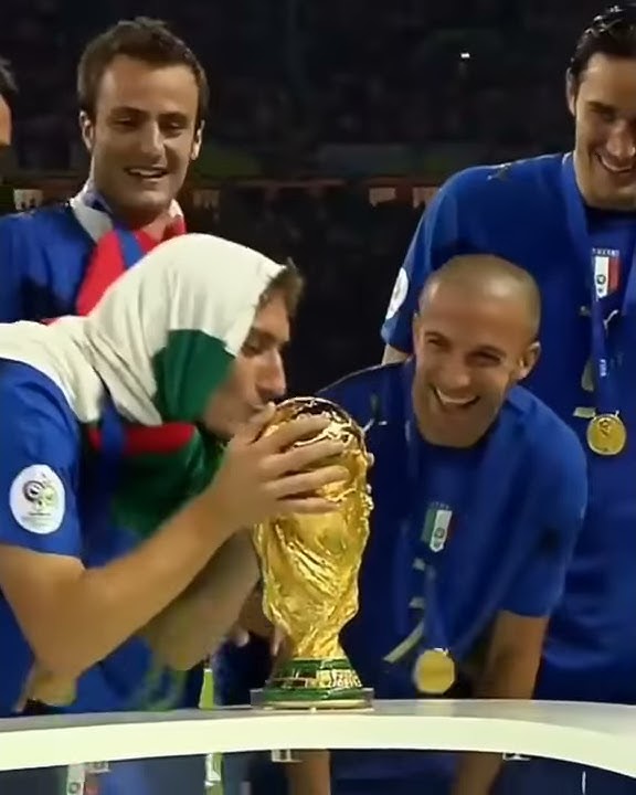 MENGINGAT ITALIA JADI JUARA PIALA DUNIA 2006