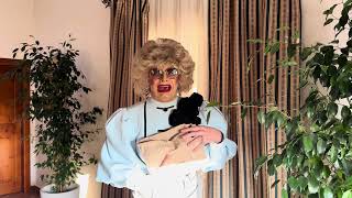 Iată cum arata geanta lui Gabriel Nebunu