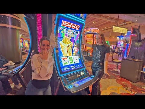 We Played A Monopoly Slot Machine At Excalibur Las Vegas! 💵