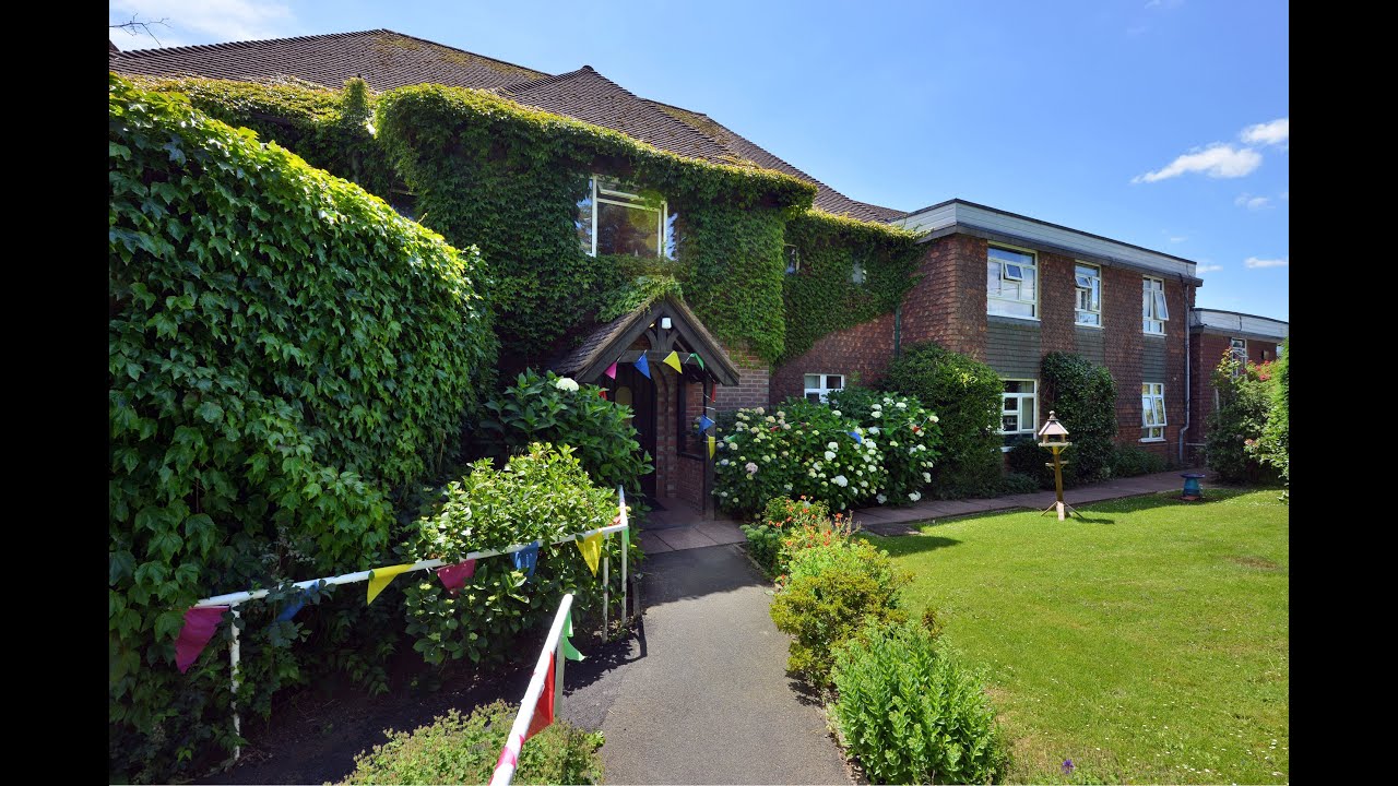 A tour of Saxonwood care home in Battle, East Sussex YouTube