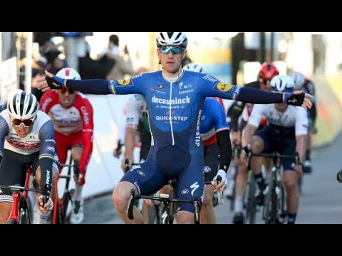 Видео: Deceuninck-QuickStep представляет новую майку с изображением волка на 2020 год