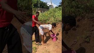 Never See It Coming シ