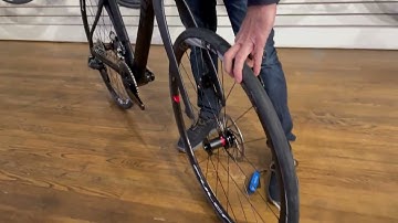 How to remove a wheel with a thru-axle - road and mountain and gravel bikes - 12mm or 15mm thru axle