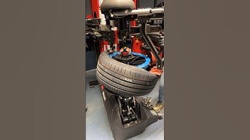 How professional tire installation should be #howto #tireshop #didyouknow #tires #wheels #carcare