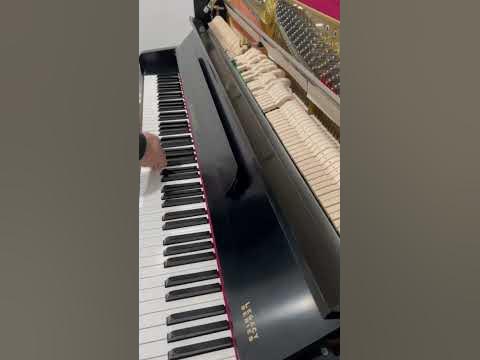 what a glissando looks like on an open piano - YouTube