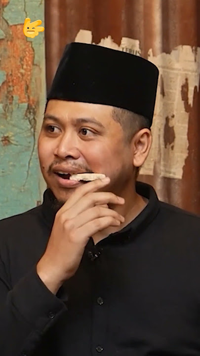 REAKSI TRETAN MUSLIM PERTAMA KALI MAKAN SAGU