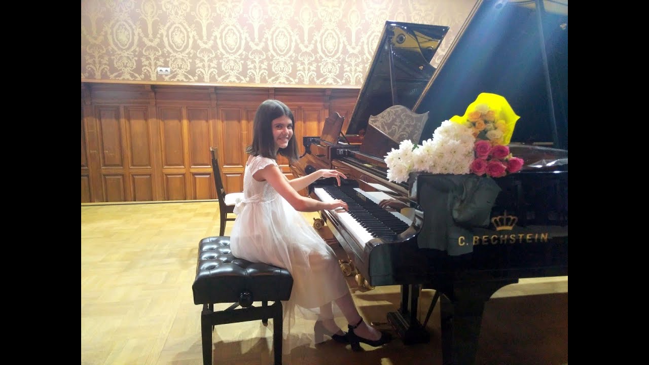 Grieg -  Lyric Pieces Book VII, Op.62 - 1. Sylphide