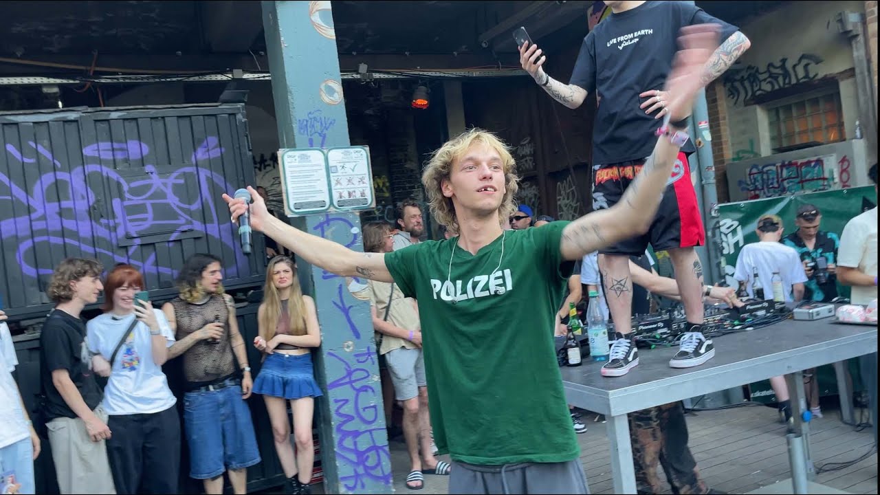 MAKKO - NACHTS WACH RELEASE PARTY MIT MIKSU & MACLOUD