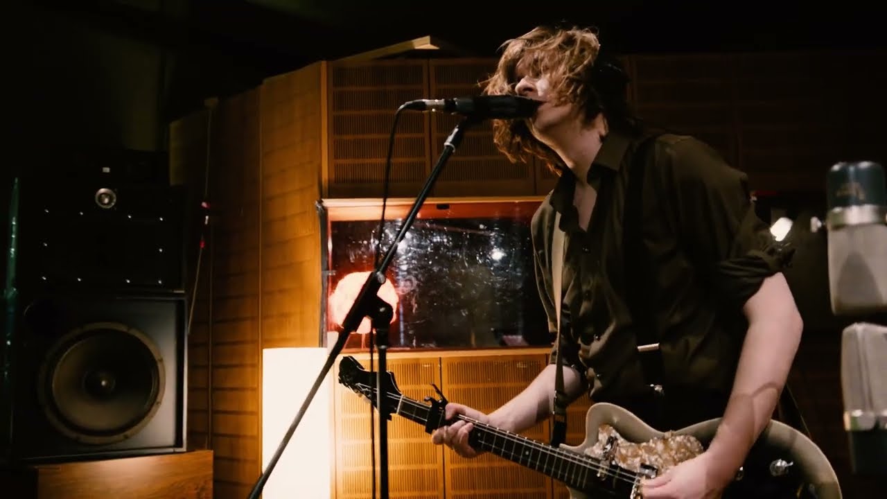 FALSE LEFTY - Tanqueray (Live 