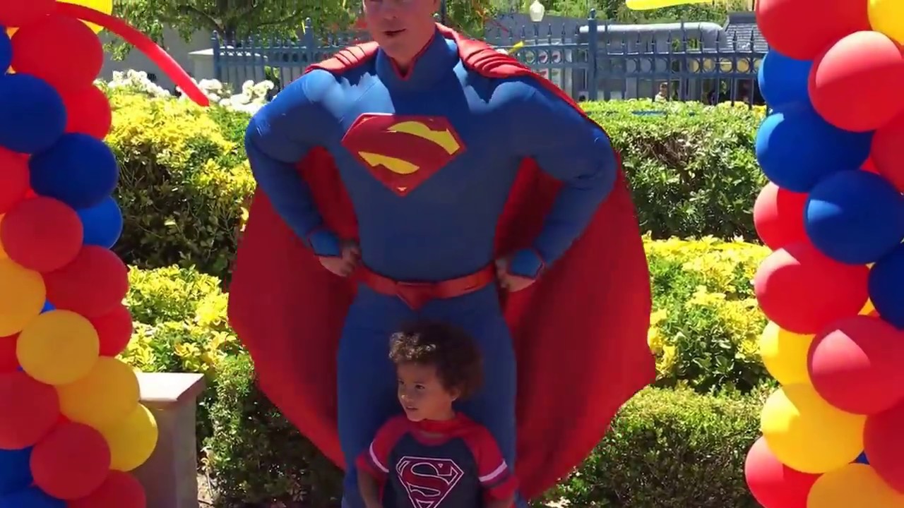 superman character meet greet first moments six flags magic six flags characters