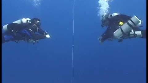 (5thD-X) Essentials Of Technical Diving - (Stages) Passing Multiple Bottles