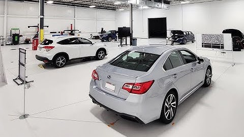 I-CAR technical experts discuss the ADAS Calibration Lab at the Chicago Technical Center
