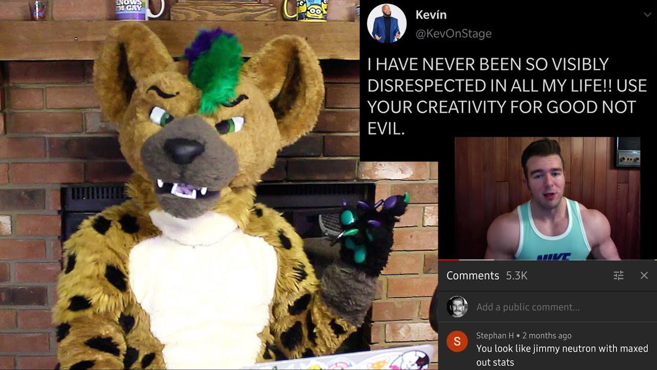Fursuiter Responds to Rare Insults (r/rareinsults)
