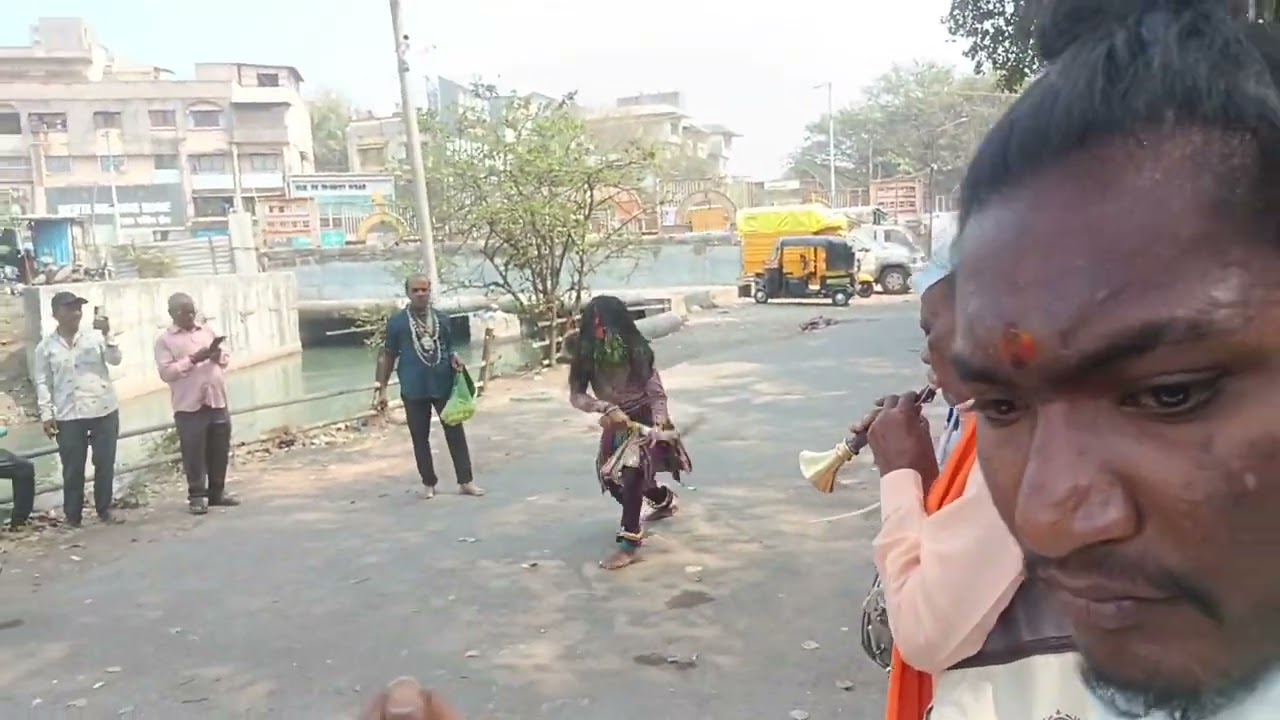 #लक्ष्मी आईला घेऊन निघालो जळाच्या पूजेला#🙏🌺📿