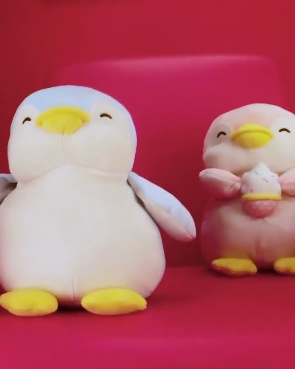 Meet your new cuddle buddy: our adorable Penpen! 🐧💕#minisoaustralia #plushtoy #penguinlove #penpen