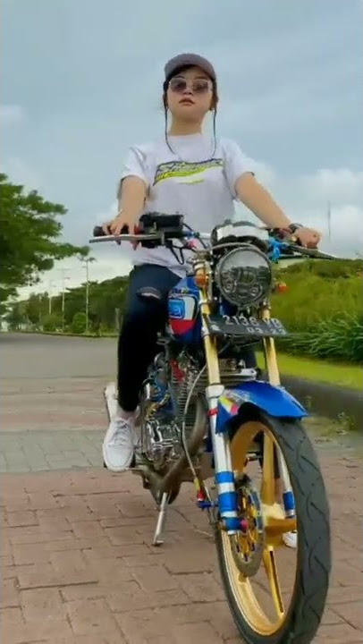 story wa cewek cantik naik cb part 2