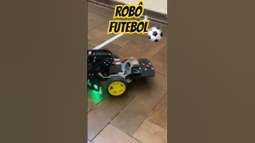 Futebol de Robôs com plataforma Arduino e placar de pontuação.