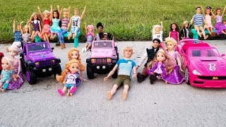 Racing Cars ! Elsa and Anna toddlers at the park - who’s the winner? Barbie is organizer - prizes