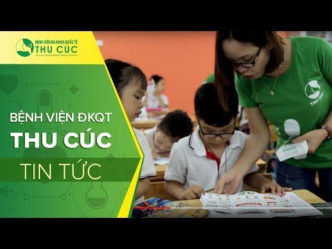 Video BV Thu Cúc tặng tờ rơi hướng dẫn phòng và điều trị sốt... - YouTube
