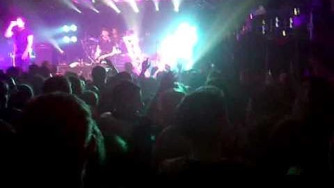 Example at newcastle 02 academy, 4/12/11