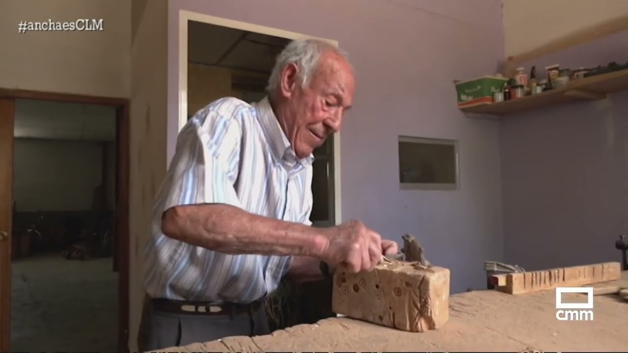 Cándido recrea su pueblo, Sonseca, ladrillo a ladrillo | Ancha es Castilla-La Mancha