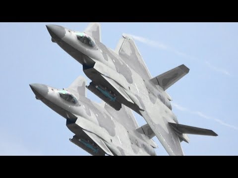 解放军歼-20与F-35东海上空相遇 谁会先发现对方？