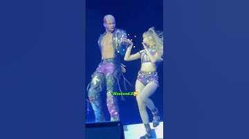 Thumbnail of The Dancer was surprised when Lisa took his hand!🤣 #blackpink