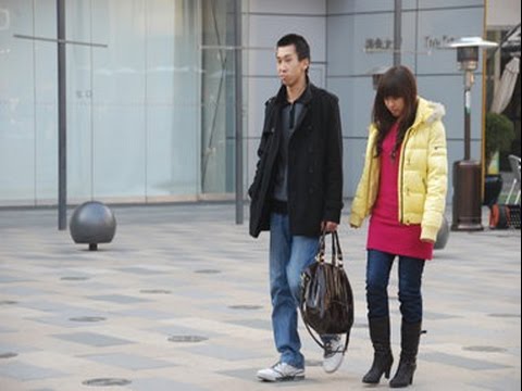 Across Asia, why are more men carrying women's handbags? - CNA Luxury