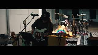 TASH SULTANA - MYSTIK (FENDER SESSIONS)