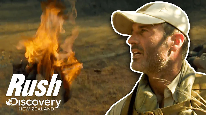 Joel Starts A Raging Fire To Distract The Hunters ...