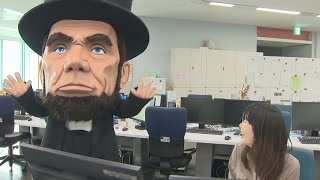 大統領？が共同通信来社 米イリノイ州の「ビッグリンカーン」