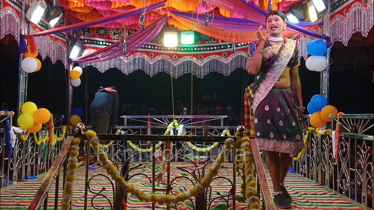 В этом году Бхуван Гуру из деревни Катхаргада представит новую пьесу. Комедийный видеоролик «Бхаг...