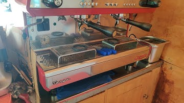 Coffee machines replace gaskets.