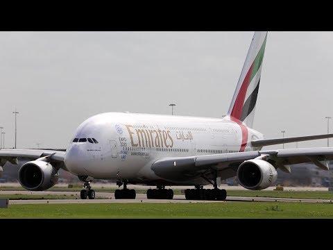 B737 performs go around because of A380. [runway crossing]