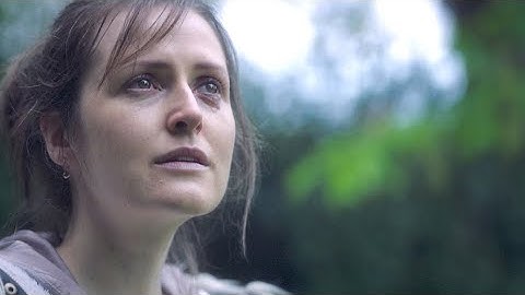 「この土地に家を建てなさい」行き場のなかった主人公に涙が溢れる／映画『サンドラの小さな家』本編映像