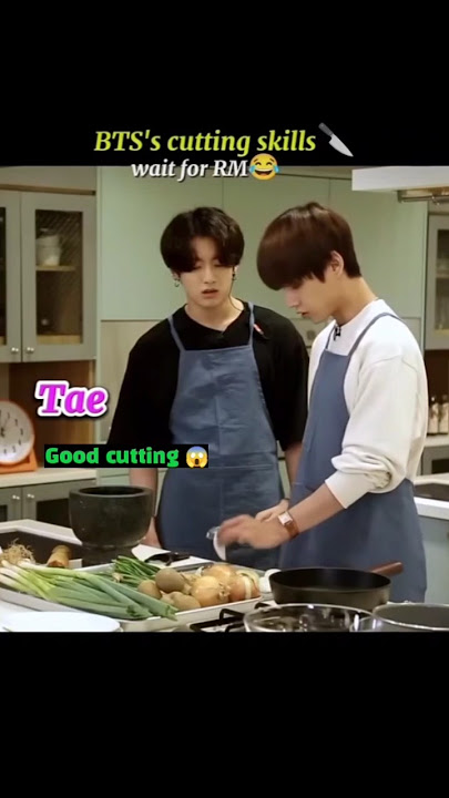 BTS cutting skills 😱 Jk🐰V 🐻  & Jimin🐥 wait for Rm 🐨 #bts #viralvideo #shorts #army #fyp #btsshorts 💜