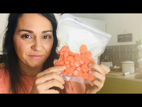 Video: How to Freeze Carrots: 12 Steps (with Pictures)