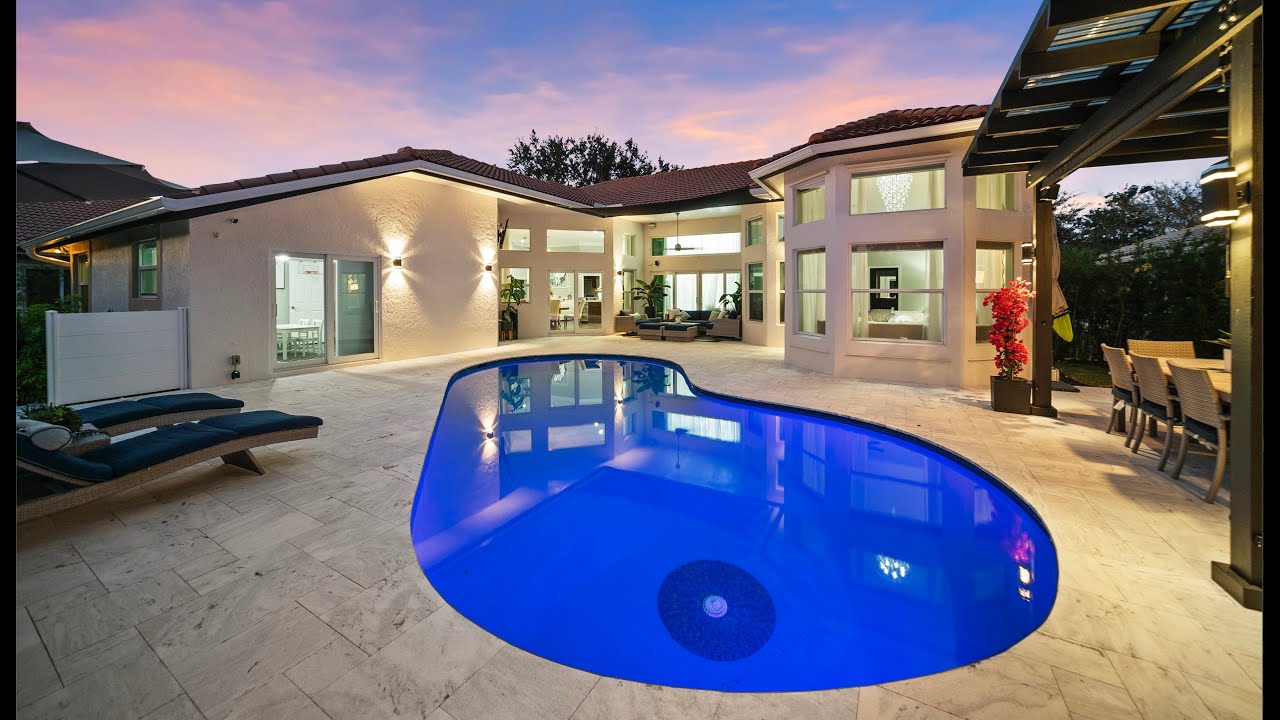 Eagle Trace Home Remodeled to Perfection For Sale 12712 NW 17th St